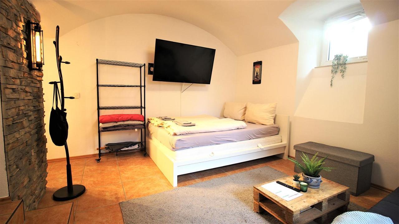 Xxx Fully Equipped Apartment Near Main Station! Wurzburg Exterior photo